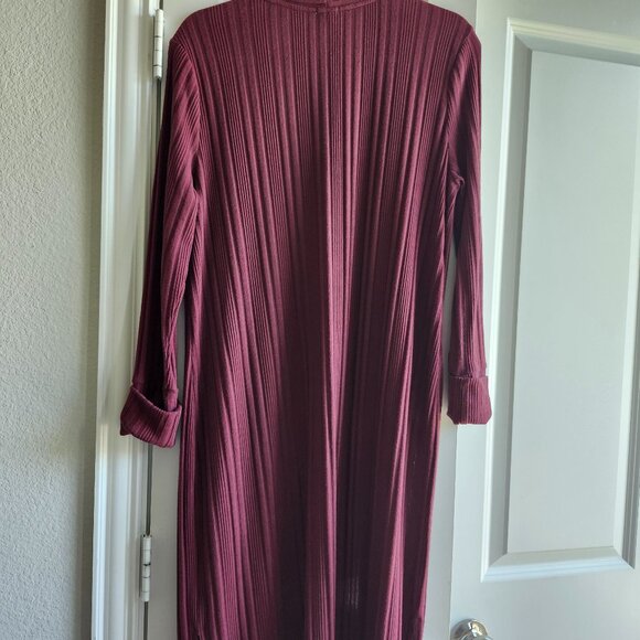 PEYTON JENSEN Women's Size Large, Maroon- Colored Cardigan - Picture 6 of 7